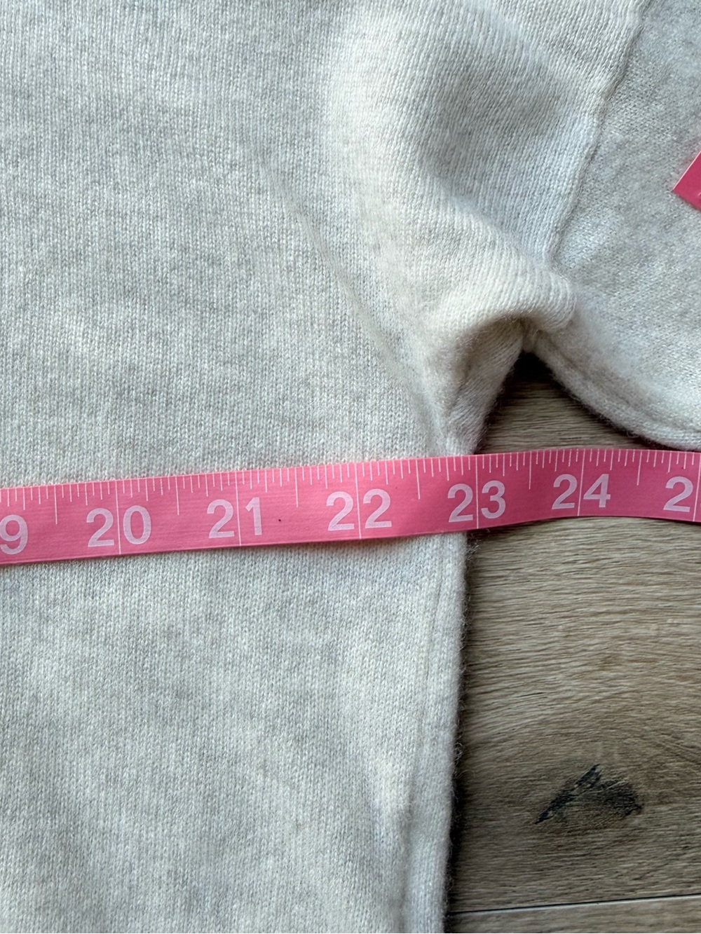 Abercrombie & Fitch 100% Cashmere Sweater Women’s XL Ivory relaxed boxy Hi Low - Picture 7 of 8